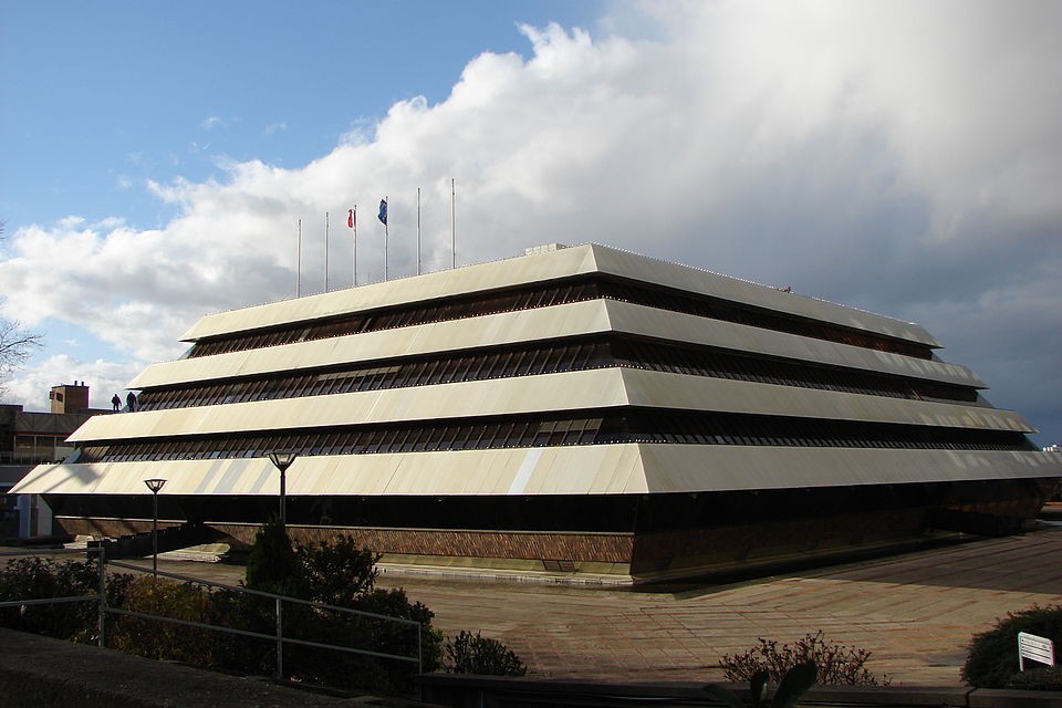 nanterre quartier chaud