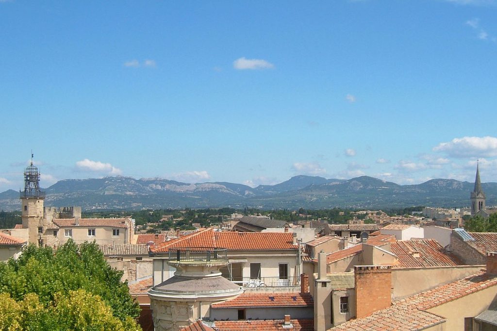 carpentras quartier chaud